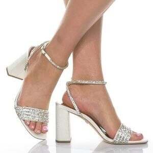 Badgley Mischka Becca Rhinestone Sandals Block Heel Whimsical Bridal Sz 5